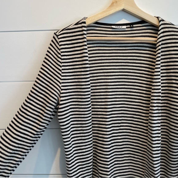 Striped Finely Knit Cardigan - Picture 1 of 5